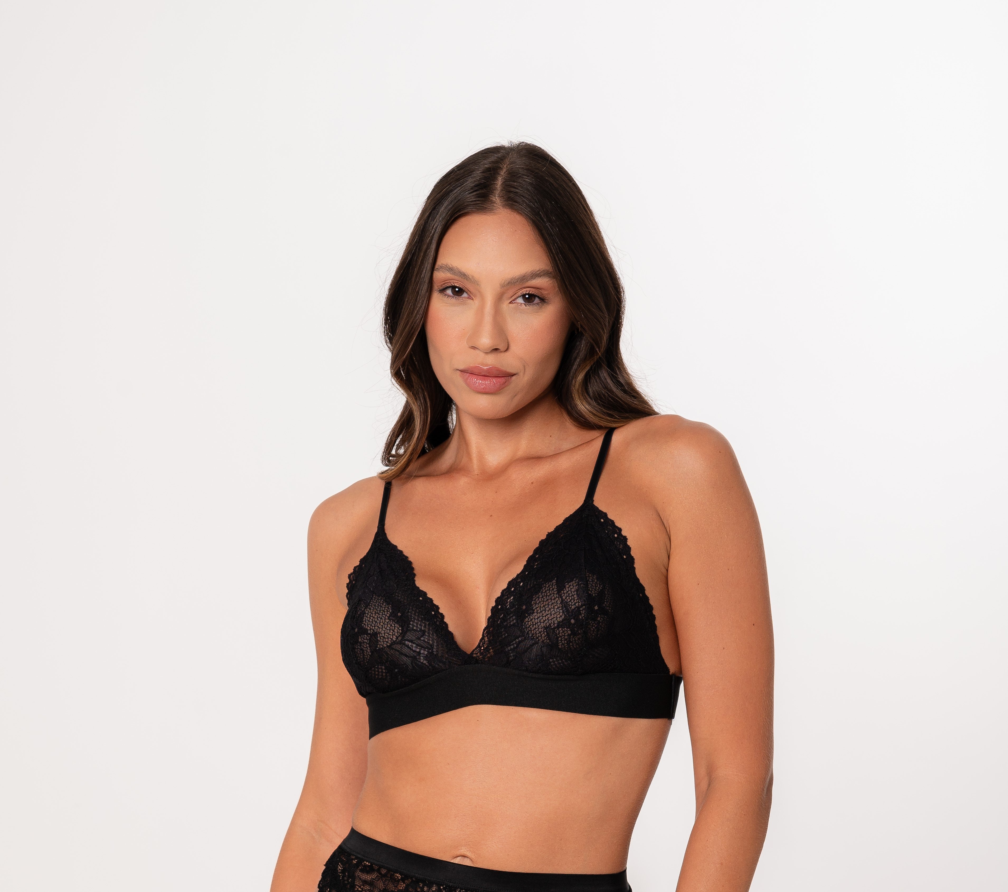 Sutiã Top Triângulo Em Renda Com Cós De Elástico Preto Bia