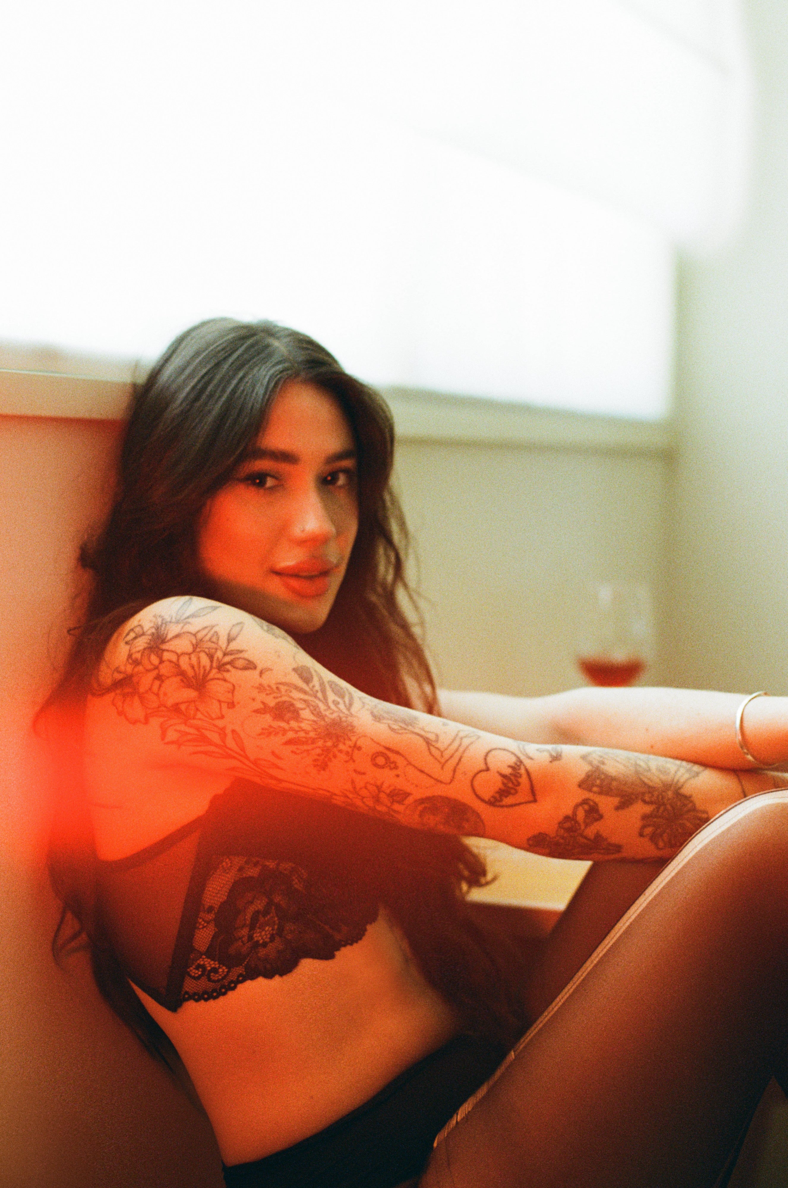 Top De Renda Com Decote Frontal Cloe