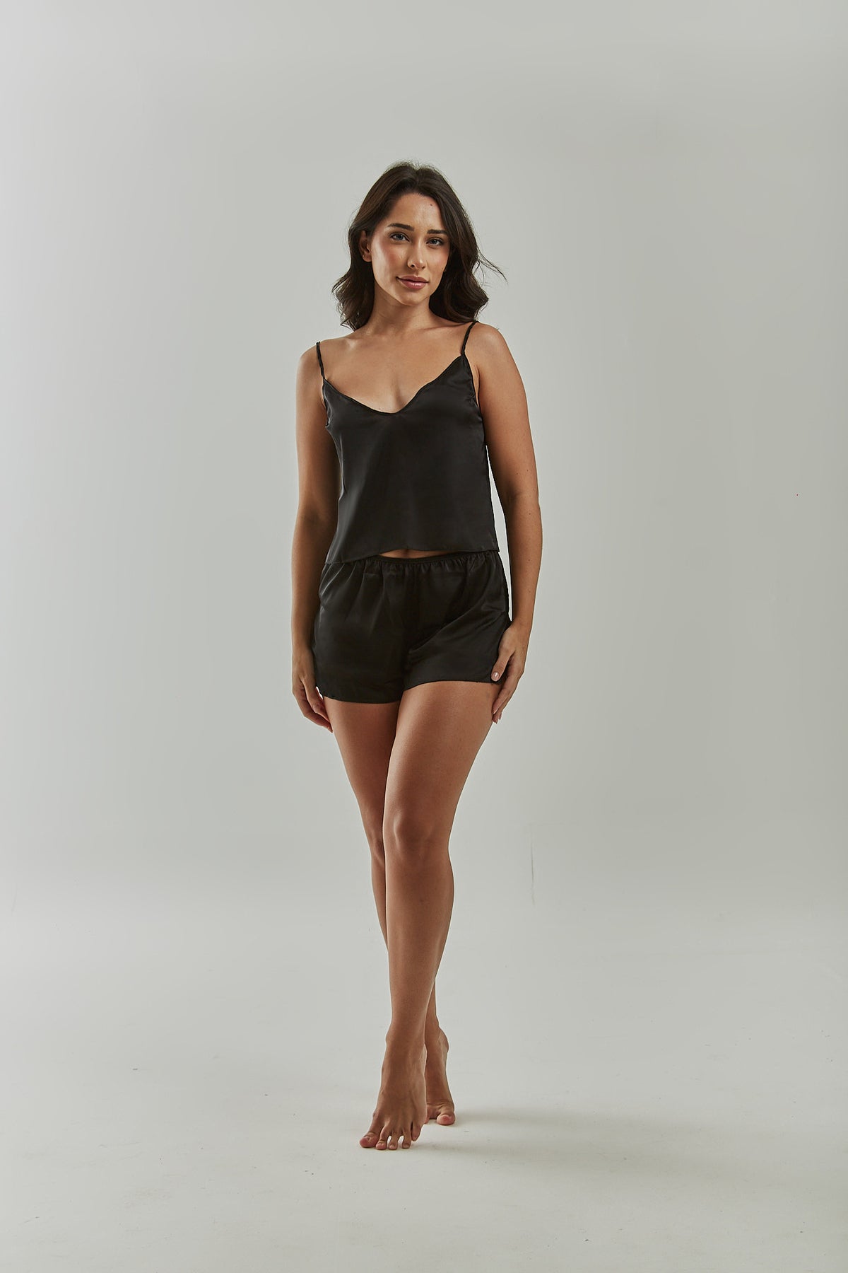 Shortdoll Alças Finas Em Cetim De Seda Com Amarração Essencial Preto