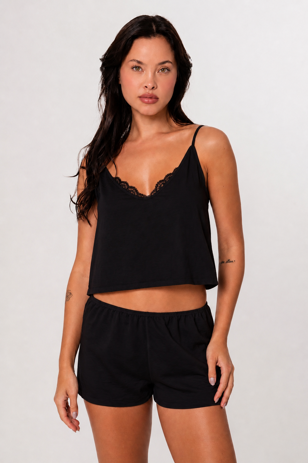 Conjunto Meg Preto + Shortdoll Essencial Preto