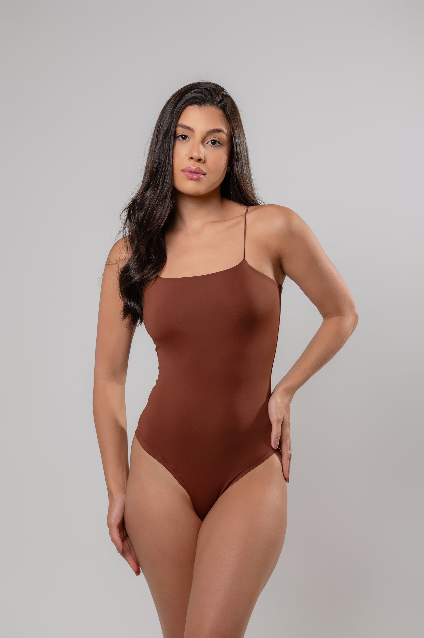 Body Alças Finas Decote Reto Microfibra Marrom