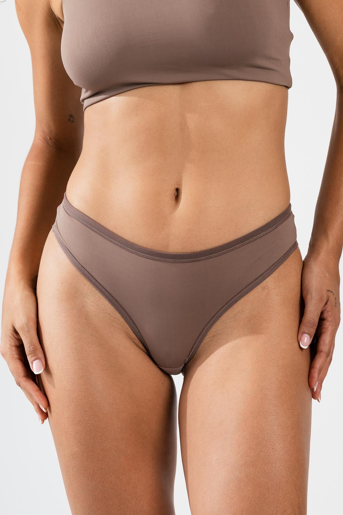 Calcinha Asa Delta Meio Fio Duplo Ayla Chocolate