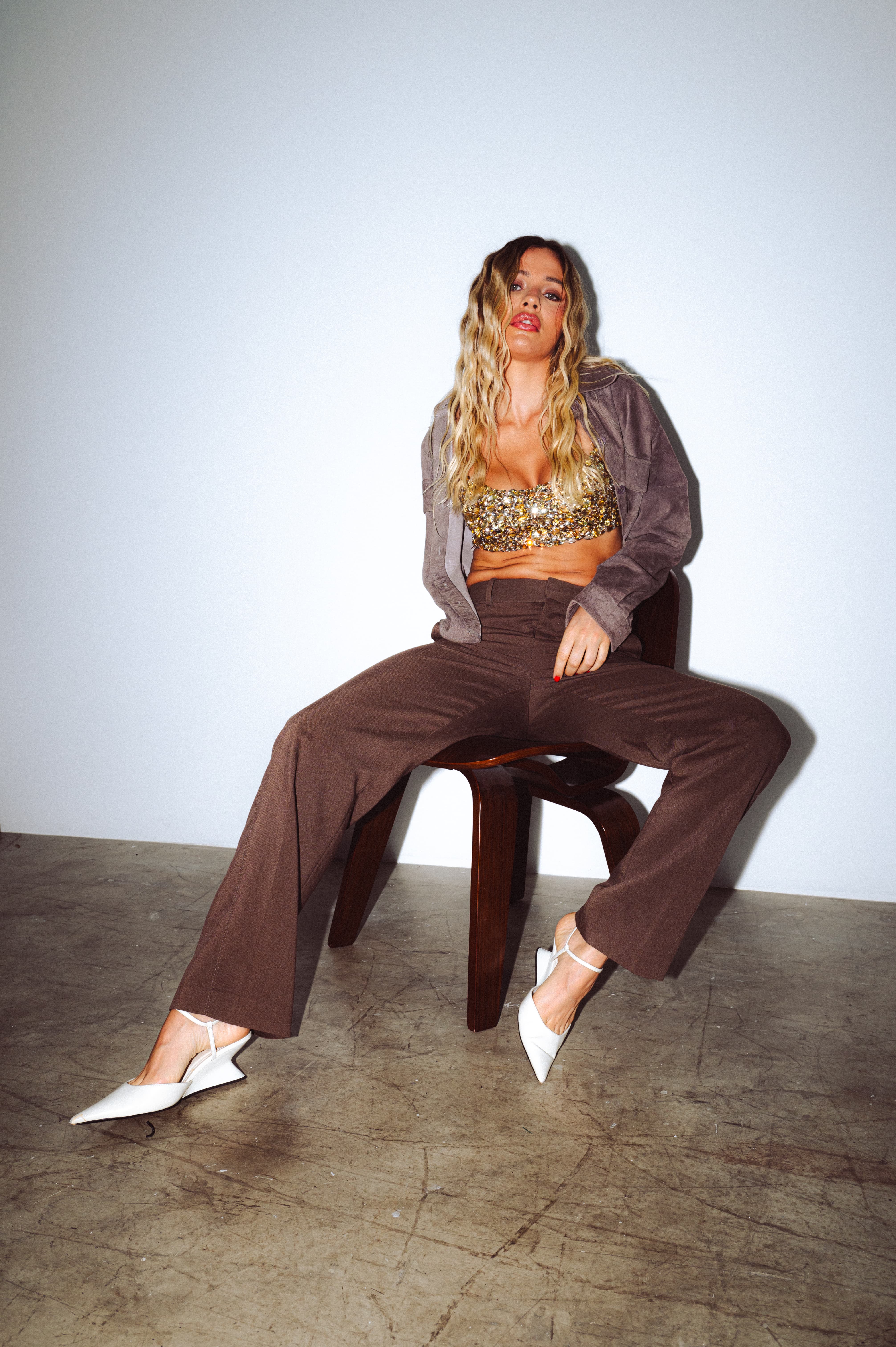 Top Reto Bordado À Mão Dourado