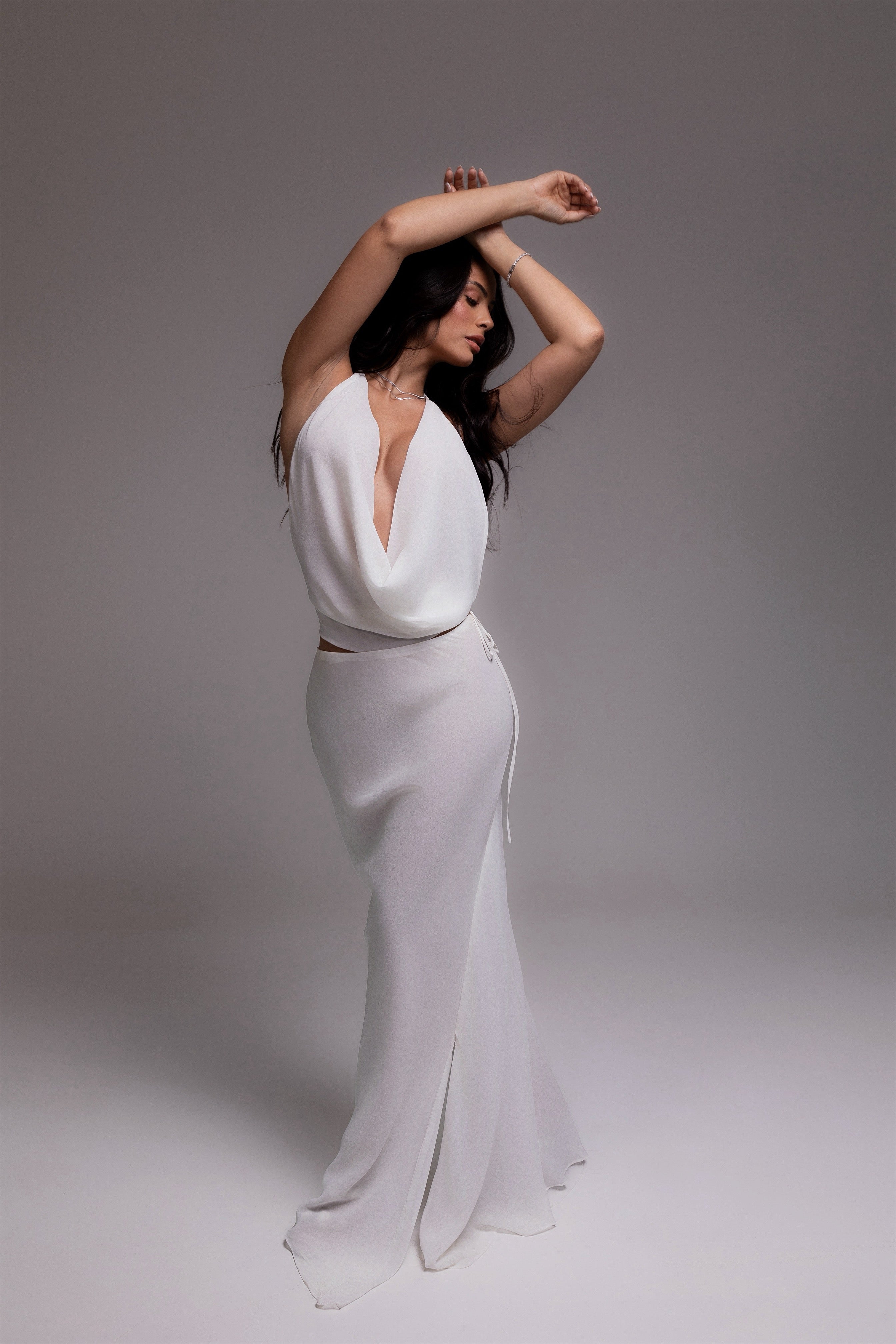 Conjunto Blusa e Saia Barbara em Crepe de Seda Off White