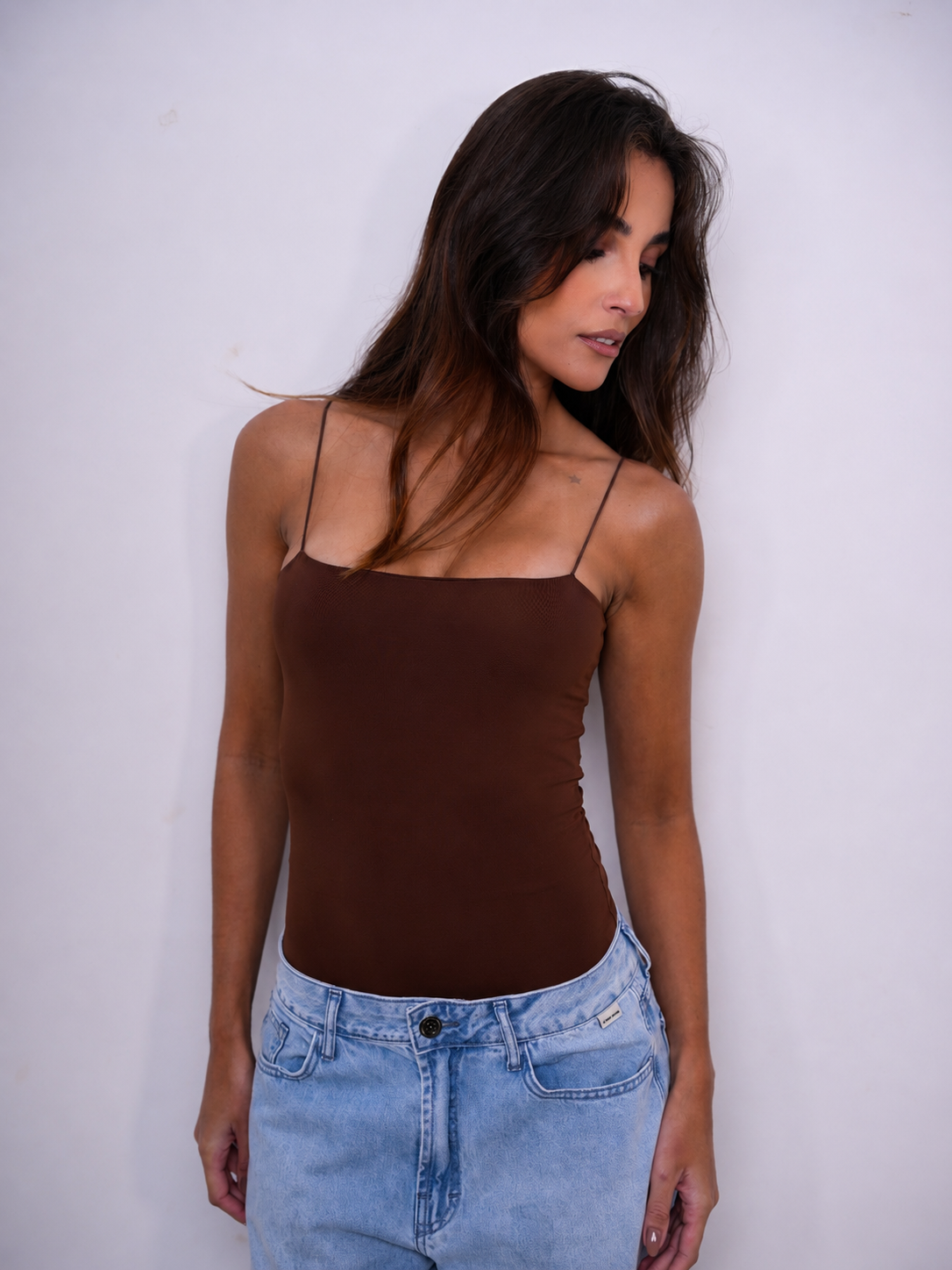 Combo 2 Bodies Alças Finas Essenciais — Marrom e Off White