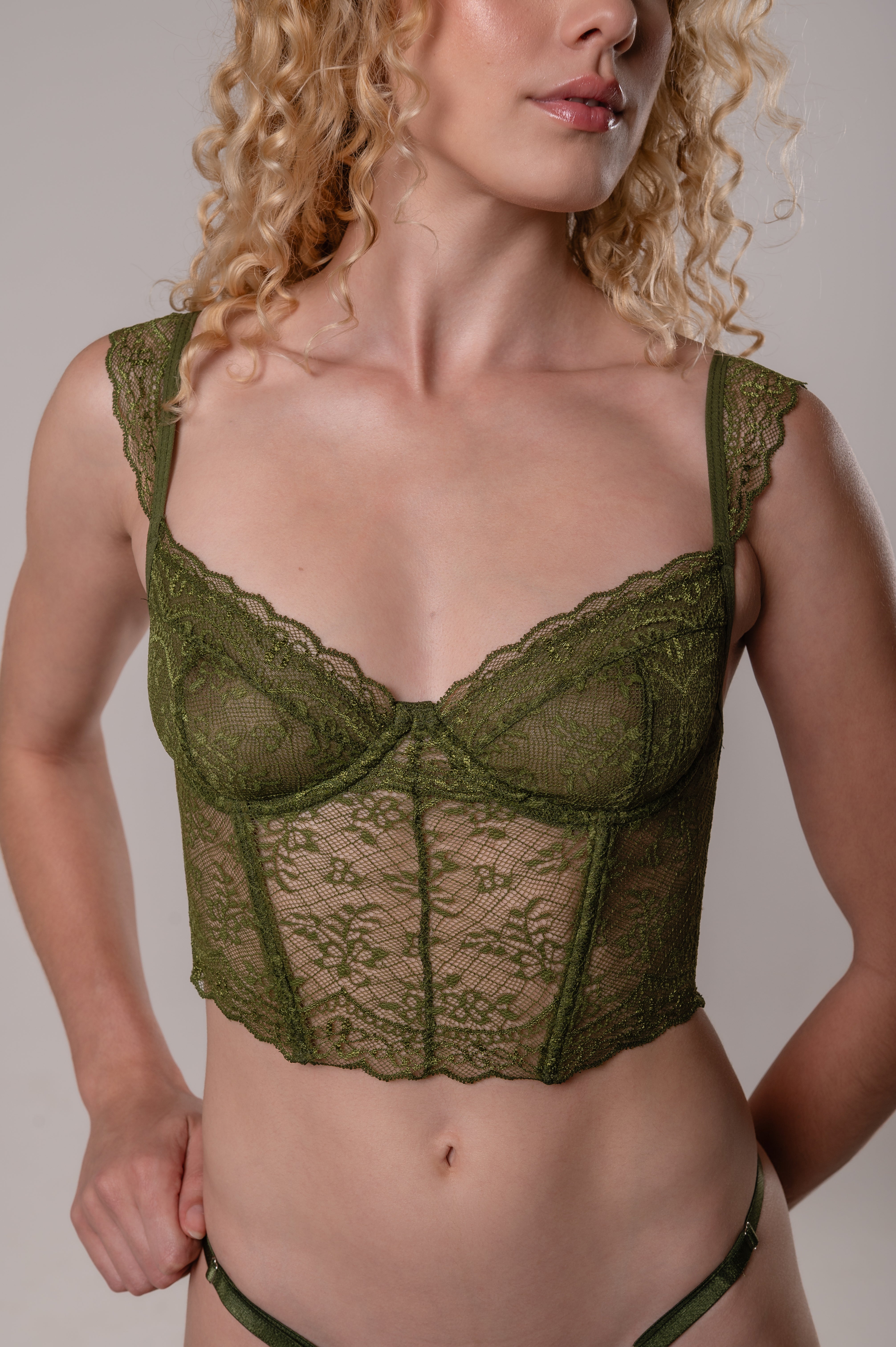 Conjunto Corset Em Renda E Tule Com Alças De Babado Verde Diana