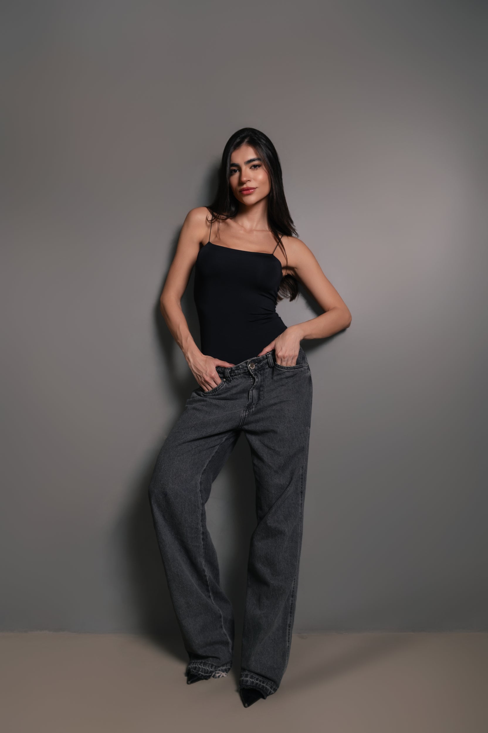 Body Alças Finas Decote Reto Microfibra Preto