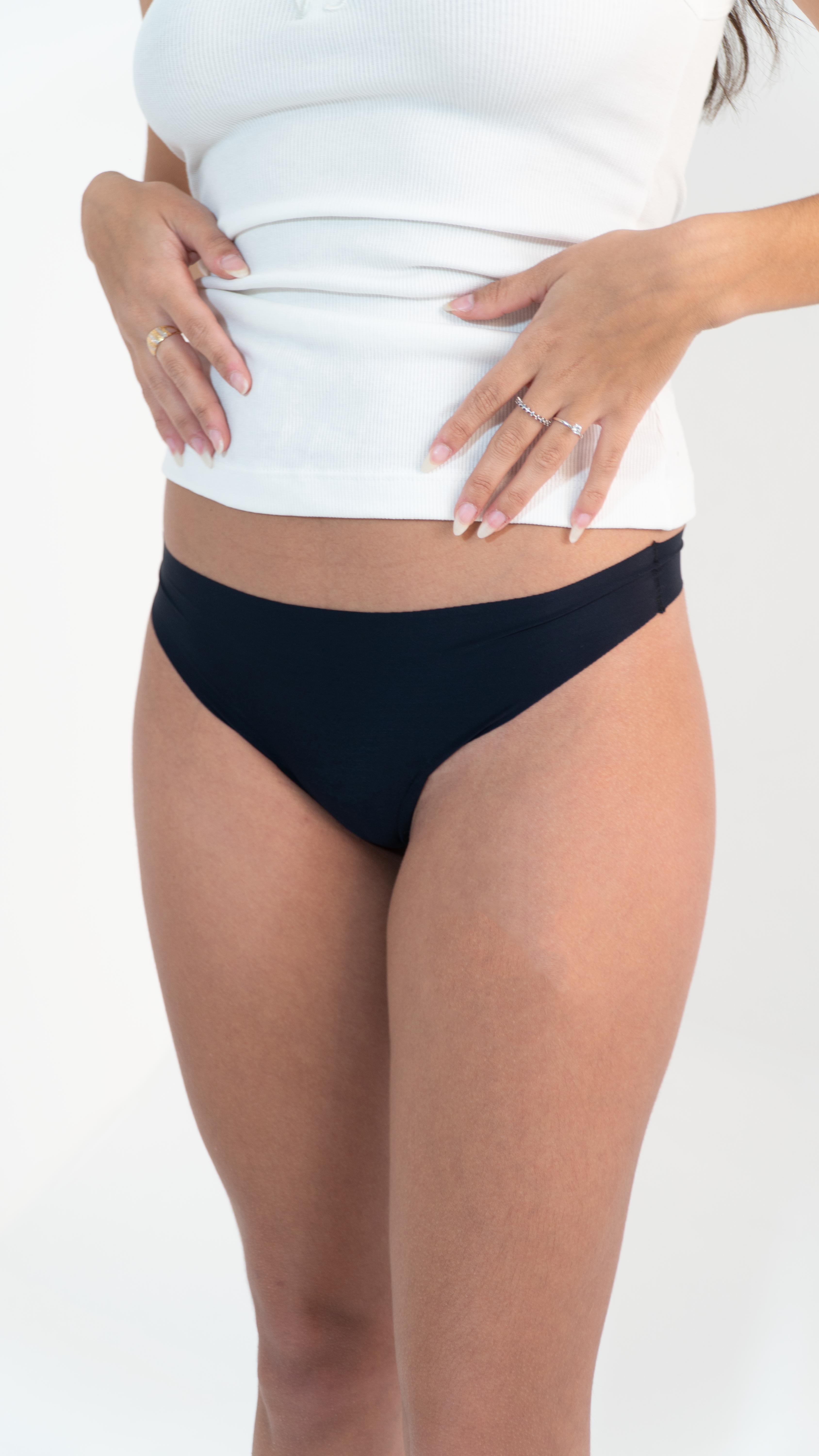 Calcinha Invisível Fio Dental sem Costura Preto