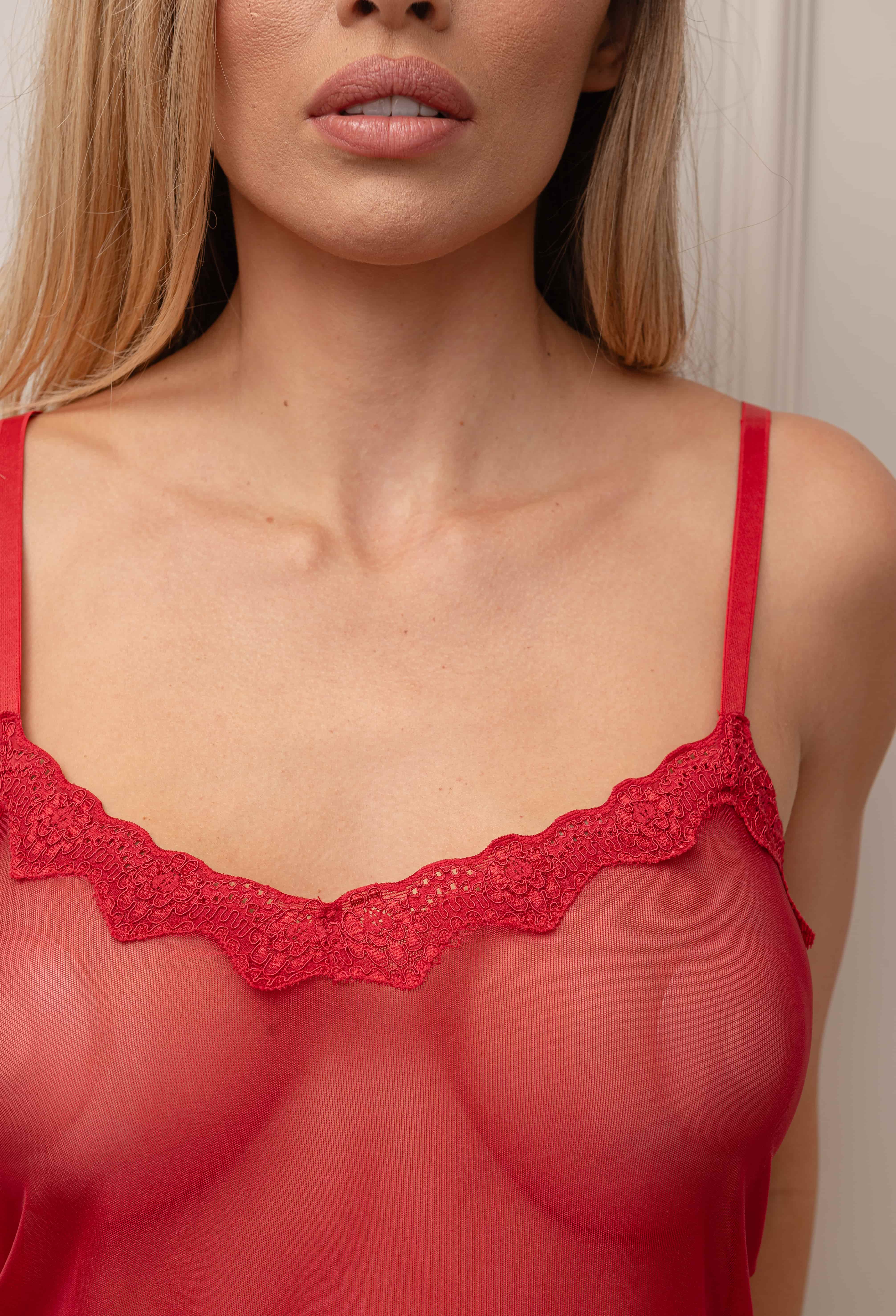 Shortdoll em Tule Vermelho Vício